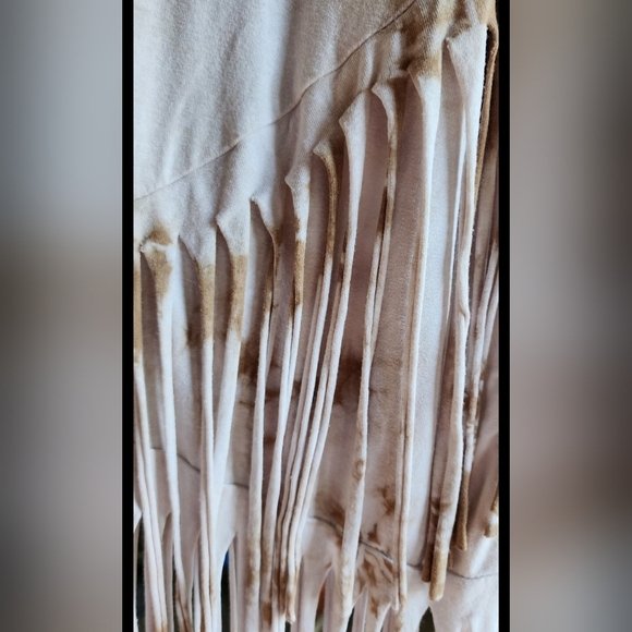 Vocal Tie-Dye Fringe Top in Cream and Brown - Picture 6 of 6